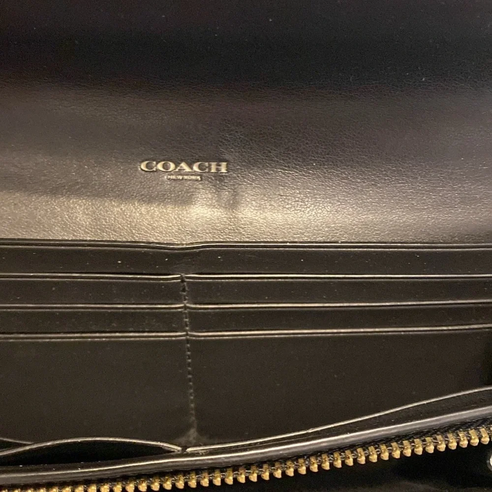 Wallet Designer By Coach Size: Medium Regular price $76.99